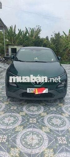 VinFast VF6 Plus Xanh rêu