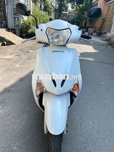 Honda Lead 2012 màu Trắng