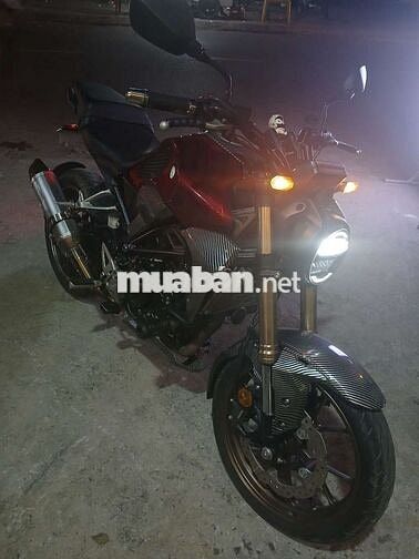 Cần bán xe honda CB300