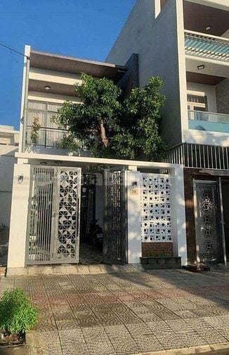 BÁN GÂP NHÀ Ở CHỢ BỜ NGỰA, ĐANG CHO THUÊ 16TR/ THÁNG, GIÁ 810 TRIỆU