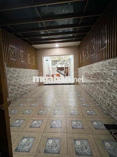 Cho thuê nhà có nội thất gần siêu thị Go