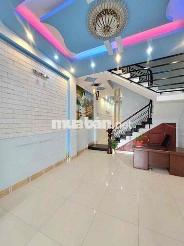 Nhà Nguyên Căn 1 trệt 2 lầu, 1 xẹt, hẻm xe hơi, 3pn 3wc 3máylanh