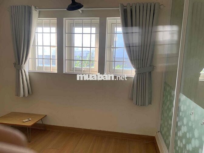 cho thuê phòng studio view sân vườn