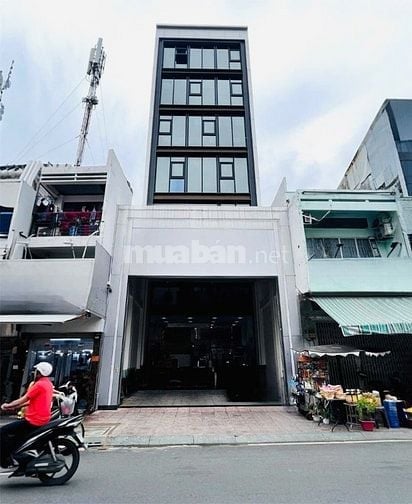 TOÀ NHÀ MỚI XÂY CÓ THANG MÁY, PCCC ĐẠT CHUẨN 