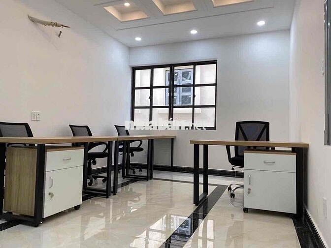 Mặt bằng kinh doanh ở lại được gần q1 có chỗ đậu xe hơi