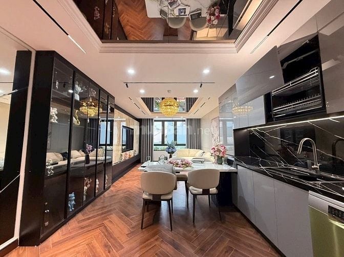 Chính chủ cần bán gấp nhà 7 tầng, thang máy, nhà mới full nội thất