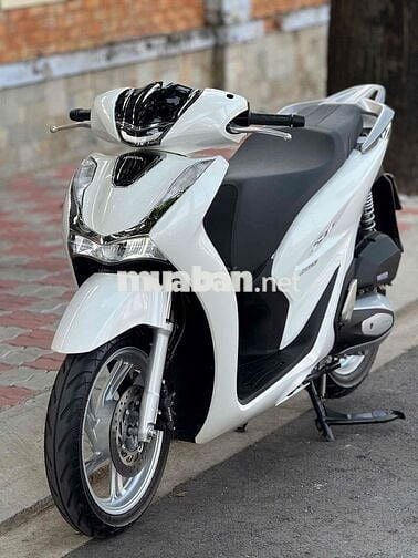 SH 160i 2024 TRẮNG LƯỚT ( CÓ ĐỔI XE GÓP )