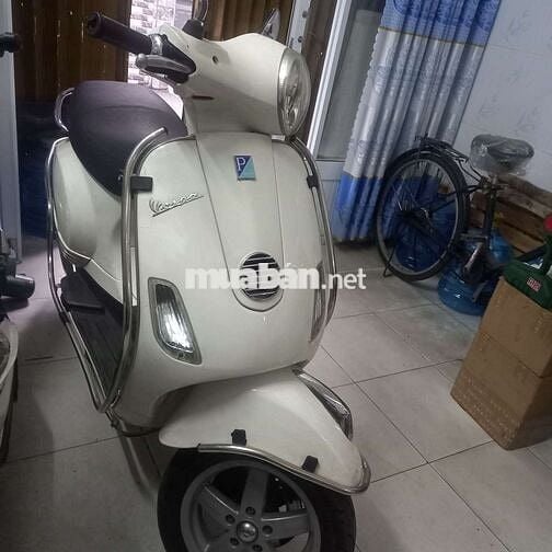 Piaggio Vespa LX 125 ie 2012 Trắng