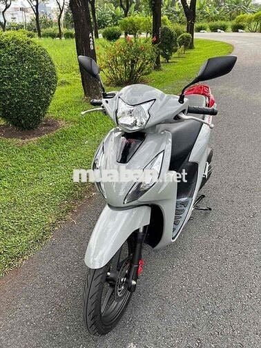 Vision bánh lớn T9 2025 bs 49 chính chủ ký