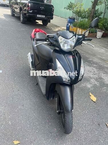 Nhà dư xe cần bán