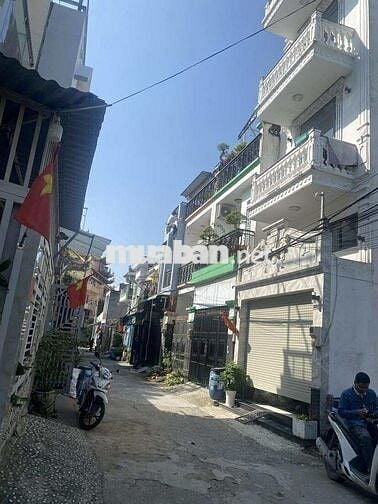 BÁN NHÀ CẤP 4 HẺM Ô TÔ LINH XUÂN THỦ ĐỨC 60 M2, GIÁ 4 TỶ THƯƠNG LƯỢNG