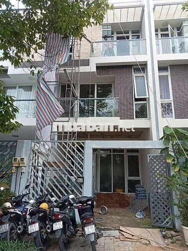 Cho thuê nhà 3 lầu khu dân hilam phường tân hưng ,Quận 7