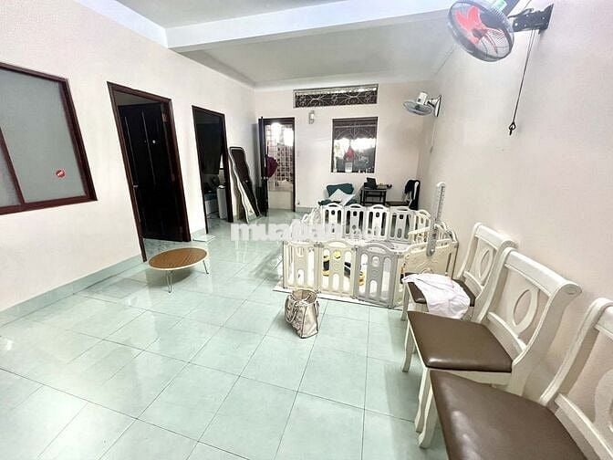 Bán căn hộ, tầng 2, chung cư 43 Hồ Văn Huê, Phường Đức Nhuận, TPHCM