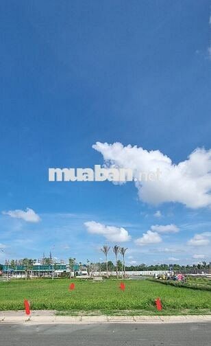 Nền thổ cư đối diện công viên kế bên trường học khu Nam Long 2