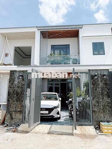 Bán Nhà Mới Sổ Riêng Hoàn Công Full Nội Thất Cổng 11 Phước Tân