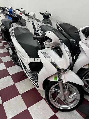 Honda SH 150i 2023 Trắng 8000 km