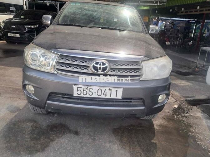 Toyota Fortuner 2010 2.5G - 150000 km