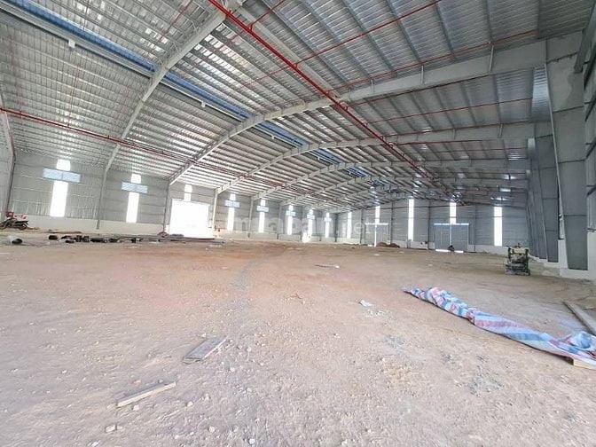 Cho thuê nhà xưởng 6.656m2, trong KCN Tân Tạo, Bình Tân , PCCC tự động