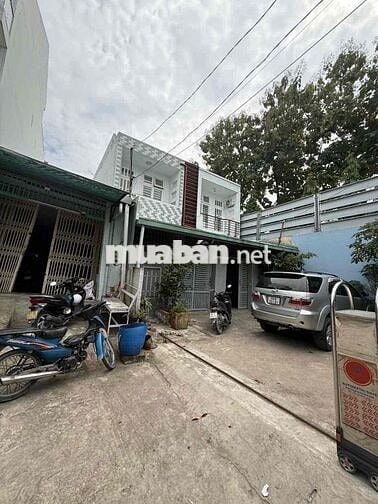 nhà thuê Nguyễn quý Yêm an lạc bình Tân nội bộ DT 80m giá 11tr