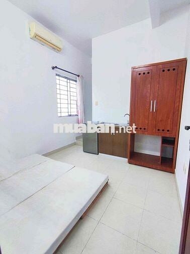 Cho thuê phòng cửa sổ trời ở trung tâm quận 1, gần ĐH Sài Gòn