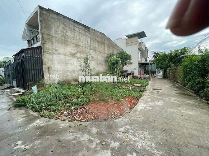 LÔ GÓC 2 MẶT TIỀN-ĐẤT Ở ĐÔ THỊ CHỢ BÌNH CHÁNH-184M² GIÁ CHỈ 1 TỶ 5 TL