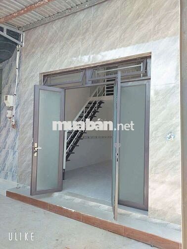 Cần tiền bán gâp...nhà tường nguyên con