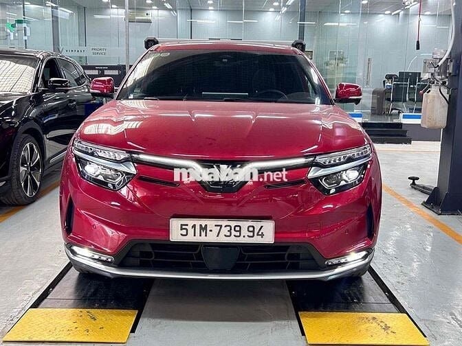 Vinfast VF8 Plus 2025 Đỏ 900 km Mua Pin CATL