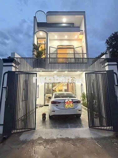 Chính Chủ Cần Bán Nhà Như Hình Sổ Riêng Thổ Cư Ngay Cây Xăng Tân Phong