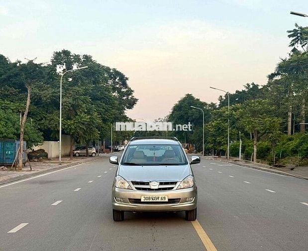 Toyota Innova 2.0G MT 2008 - 128000 km