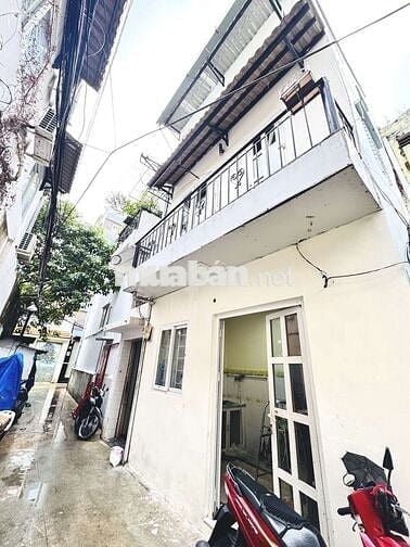 Quận 1  - 1 căn HXH - 2 tầng - 2Pn - 3.9T - TRẦN ĐÌNH XU