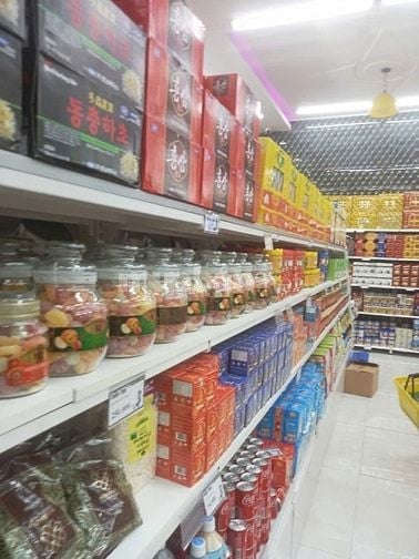 CỬA HÀNG BÁCH HÓA CẦN GẤP HAI NHÂN VIÊN BÁN HÀNG 