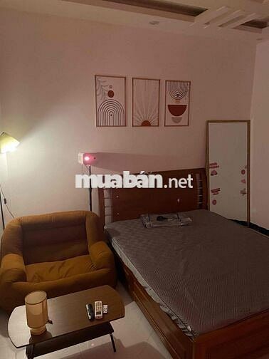 cho thuê CHDV 1 Phòng Ngủ Tách Bếp có máy chiếu 100in