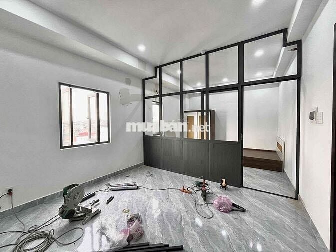 Căn Hộ Dịch Vụ 1 Phòng Ngủ Mới Xây Ngay Cuôid Nguyễ Thái Sơn