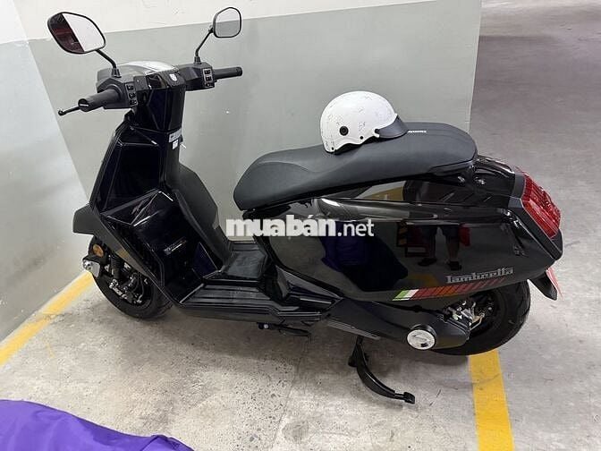 Bán xe Lambretta X125 biển số tphcm odo siêu lướt