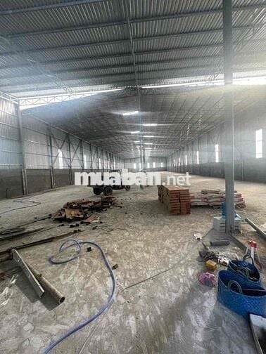 CHo Thuê kho Xưởng đg QL 1A BHH Bình Tân DT 1200m2 giá 70tr dg xe công