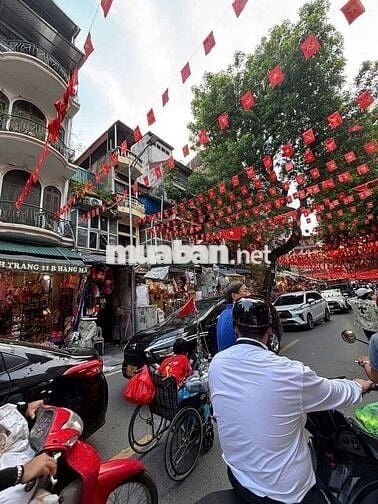42 tỷ - Mặt phố Hàng Mã, 45m2, 4 tầng, mặt tiền đẹp