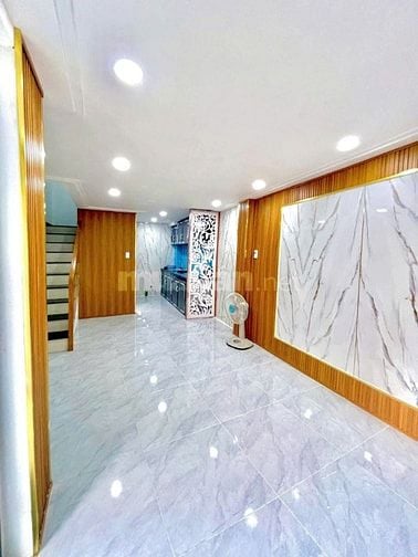 Nhà 1 trệt 1 lầu (4x7,5) đường Lâm Thị Hố Q12 giá 1t1 còn thương lượng