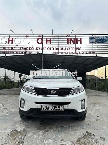 Kia Sorento 2014 số sàn