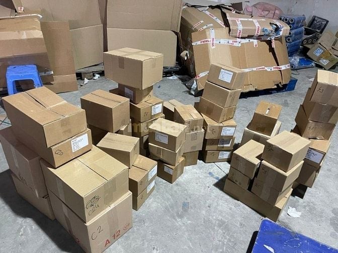 Cửa Hàng Cần Tuyển Nhân Viên Soạn Hàng, Bao bì, Đóng Gói