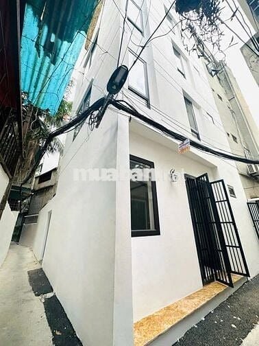 Đường Láng 62m², Lô góc 2 mặt ngõ, Nhà mới 5m ra phố, Mặt tiền 6.5m
