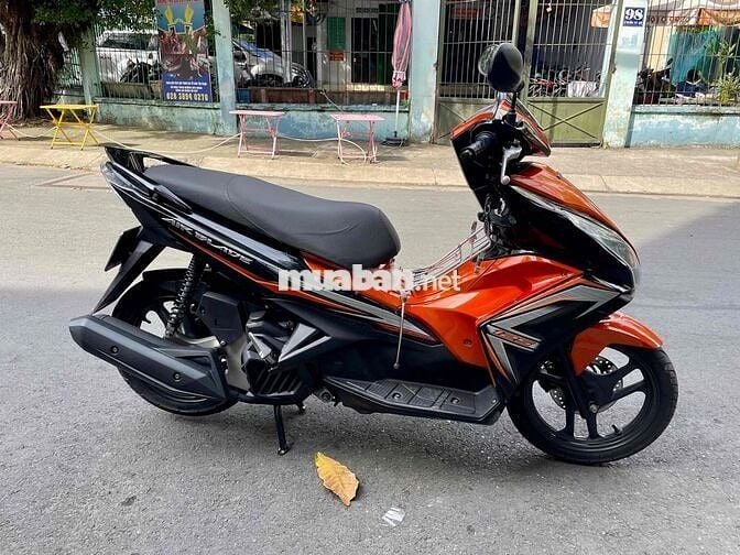 xe ab cam đen ngay chủ xe zin