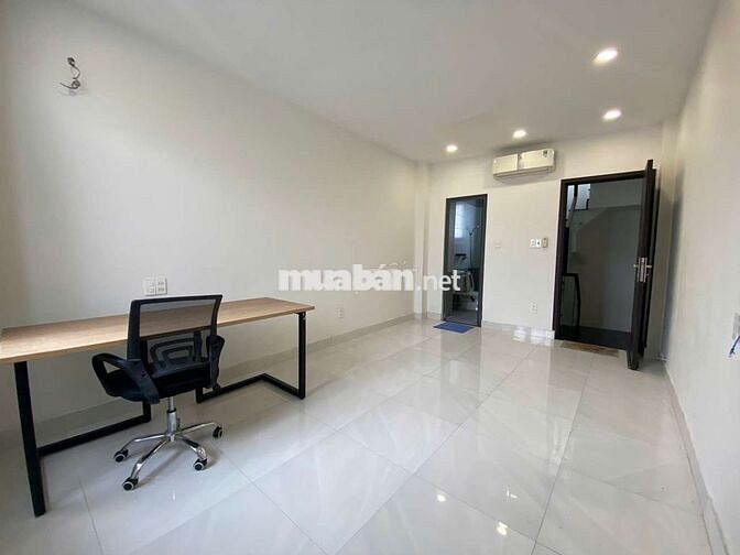 Nhà mới  4 PN Hoàng Hoa Thám giá chỉ 18tr