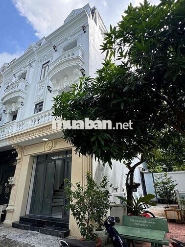 Nhà Nguyễn Văn Yên siêu đẹp sát vách công viên. Giá 8,8 tỉ