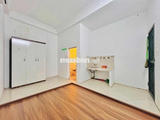 Cần nhượng phòng khép kín tháng 12 chuyển vào, 18m2 ở Đống đa