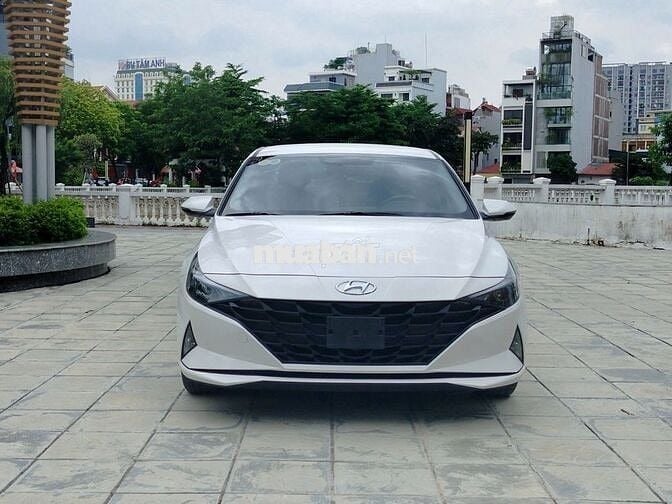Hyundai Elantra 1.6AT tiêu chuẩn – Sản xuất 2022