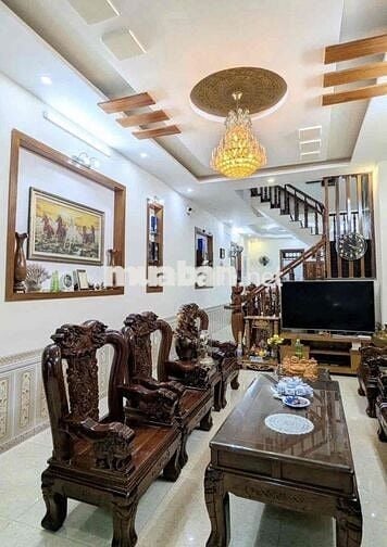 BÁN NHÀ 1Trệt 2,5Lầu Mặt tiền Nguyễn Thiện Thuật TP.VŨNG TÀU GIÁ 8,5TỶ