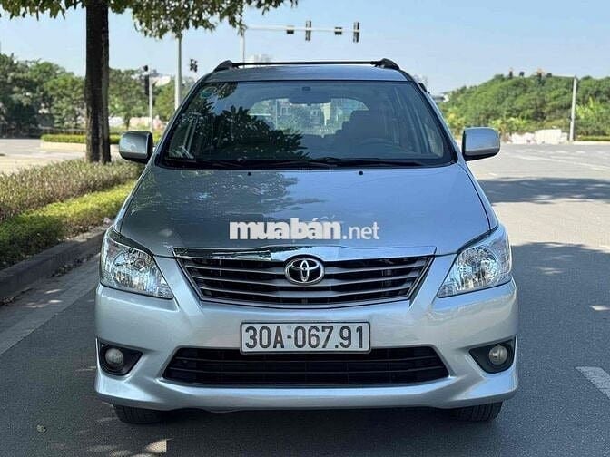 Toyota Innova 2014 2.0G số tự động cực chất lượng