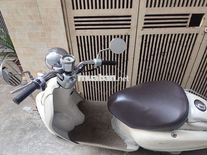 Honda Crea 50cc màu Trắng