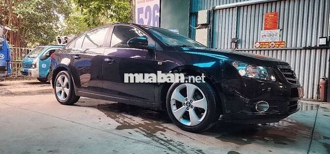 Chevrolet Cruze CDX Đen
