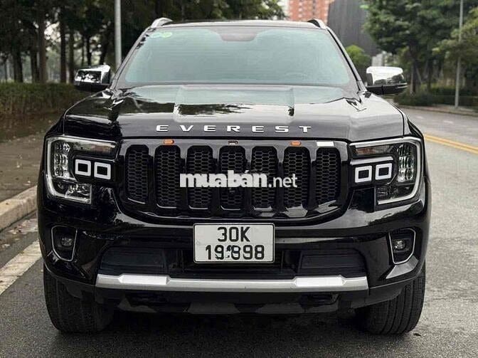 Ford Everest 2023 Titanium 2.0L 4x2 AT - 30000 km